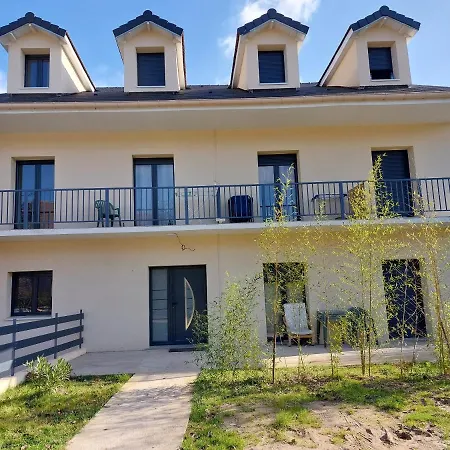 Residence De La Gare, Grand Studio Meuble Longjumeau Exterior photo